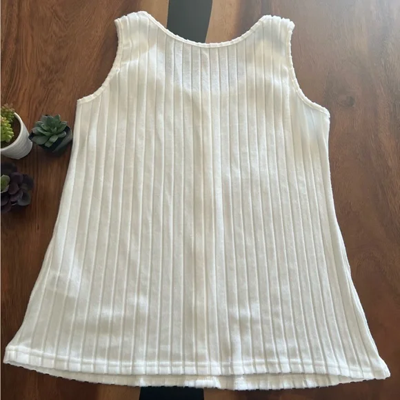 SHEIN XL white/cream button front wide rib tank top - Picture 2 of 7